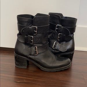 Clark’s Black Leather Buckle Boots Size 8.5